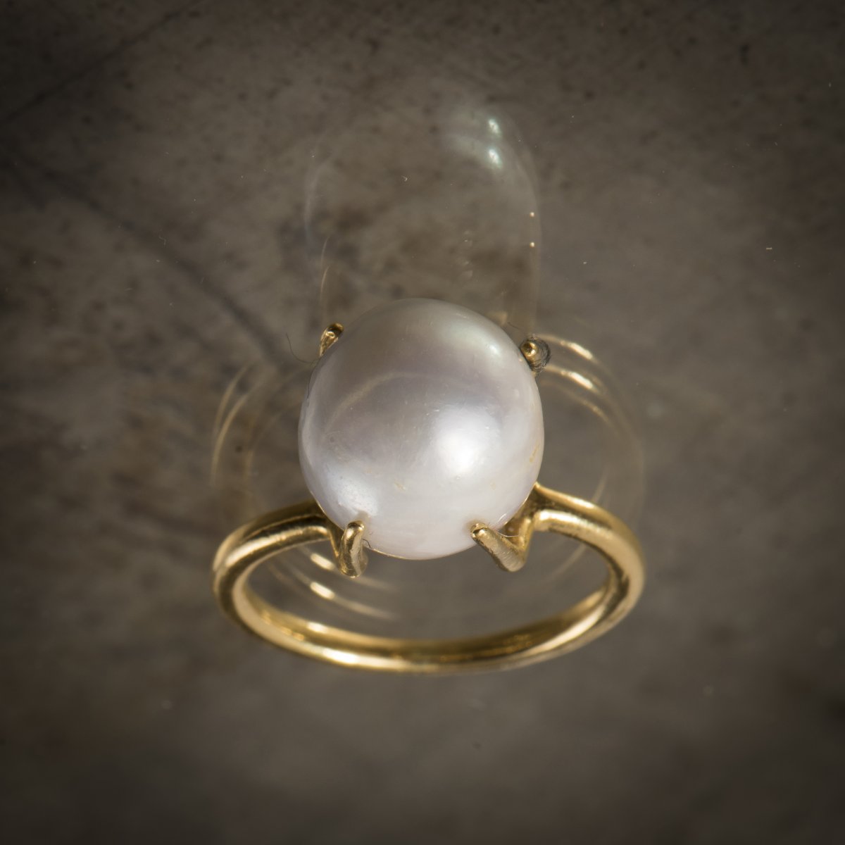 Hermann Jünger, Ring with Pearl, 1970sRing with Pearl, 1970sYellow gold, pearl. 6 grams. Inner - Image 2 of 3