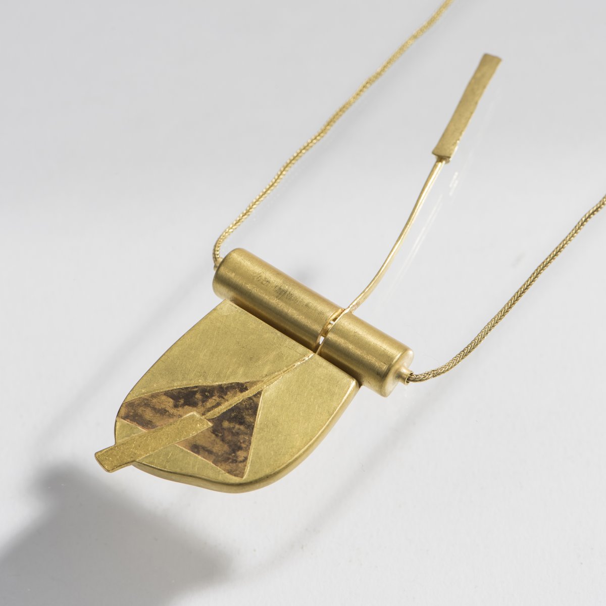 Miriam Sharlin, Necklace, 1978Necklace, 1978Gold, Silver. 22 grams. L. 25 cm. Signed: Sharlin 78 ( - Image 2 of 3