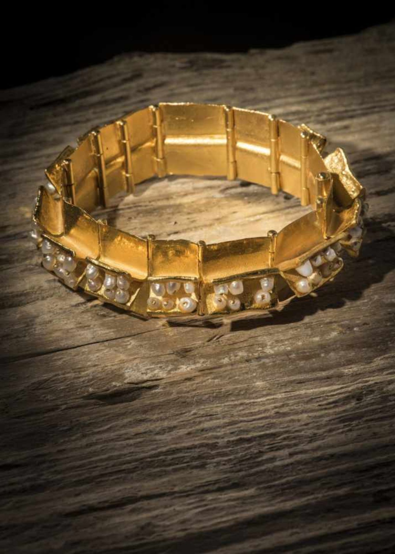 Klaus Ullrich, Bracelet, 1960sBracelet, 1960s21.6ct yellow gold, pearls. 78 grams. L. 17.7 cm. - Bild 6 aus 8