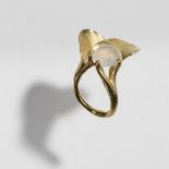 Peter Hassenpflug, Ring, c. 1968Ring, c. 196818ct yellow gold, moonstone. 23 grams. Inner