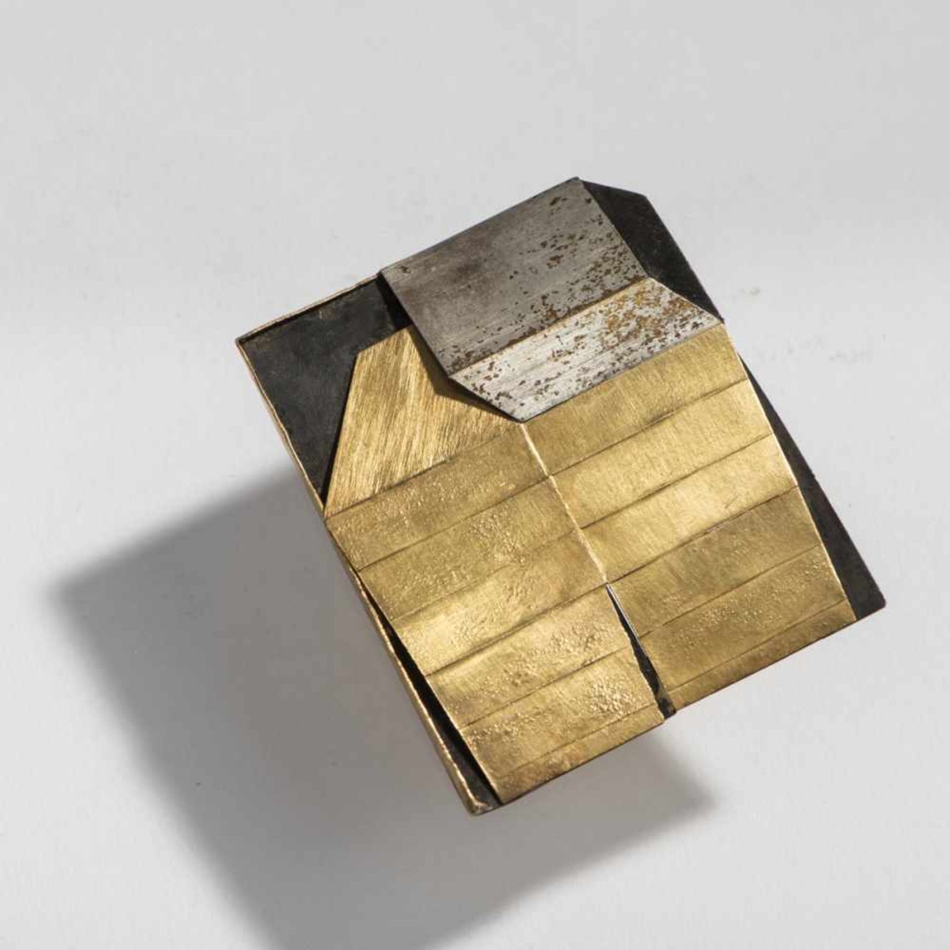 Paul Somers, Brooch, 1970sBrooch, 1970s21.6ct gold, sterling silver. 33 grams. 5.5 x 6.5 cm. Signed: - Bild 4 aus 4