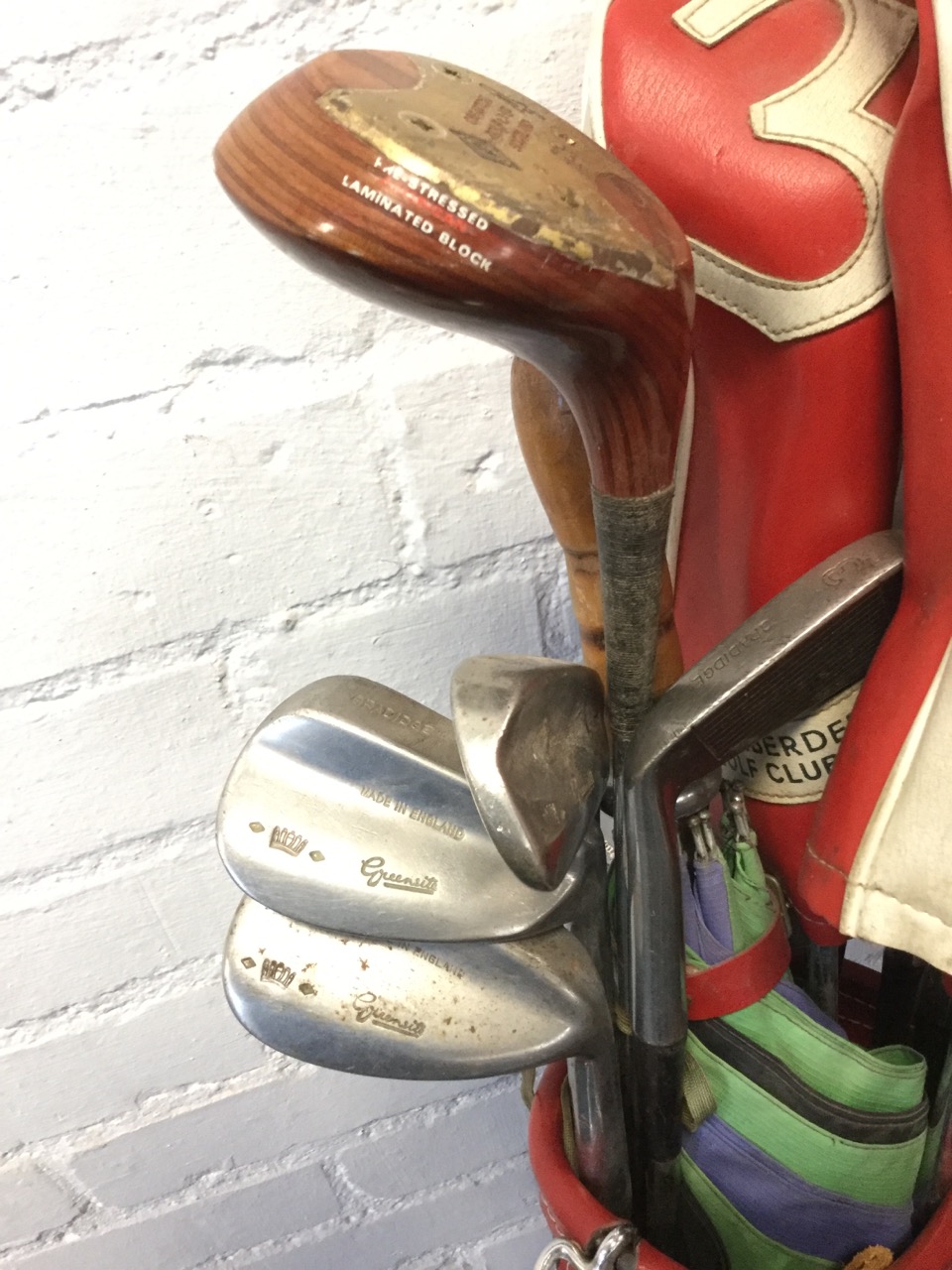 A set of Greensite Gradidge golf clubs in a Spalding bag, complete with golfing umbrella. (15) - Image 2 of 3