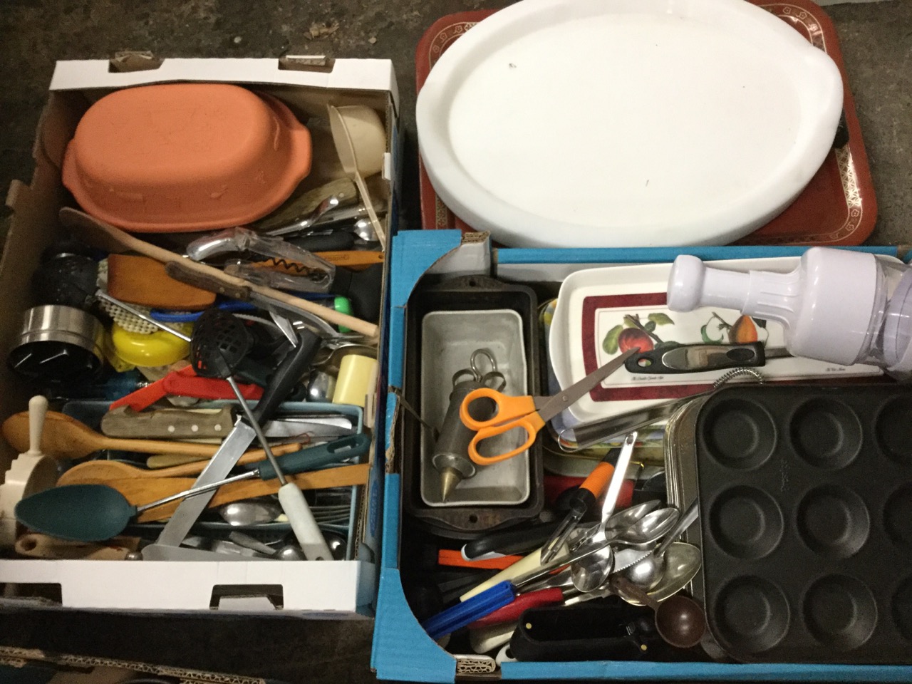 Miscellaneous cutlery, kitchen utensils, a bread bin, bottle openers, carving knives, trays, - Image 2 of 3