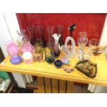 Miscellaneous decorative glass including art glass, twisted, mottled, Caithness vases, Selkirk,