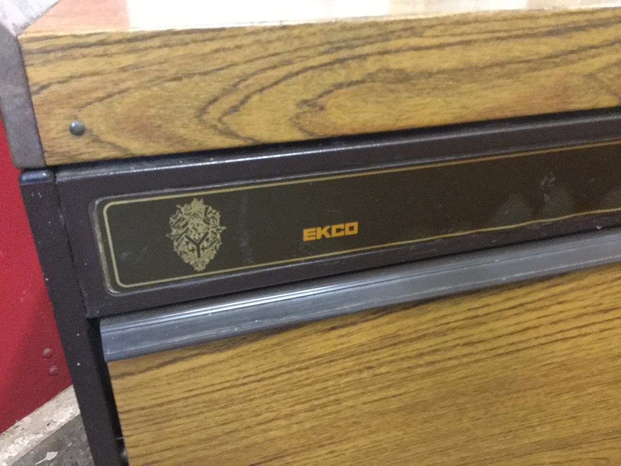An electric Ecko hostess trolley, the twin sliding cover revealing tureens, having drop-down warming - Image 2 of 3
