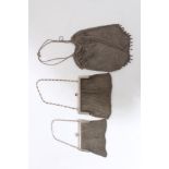 Early 20th Century silver mesh purse with rectangular frame and suspension chain (London Import