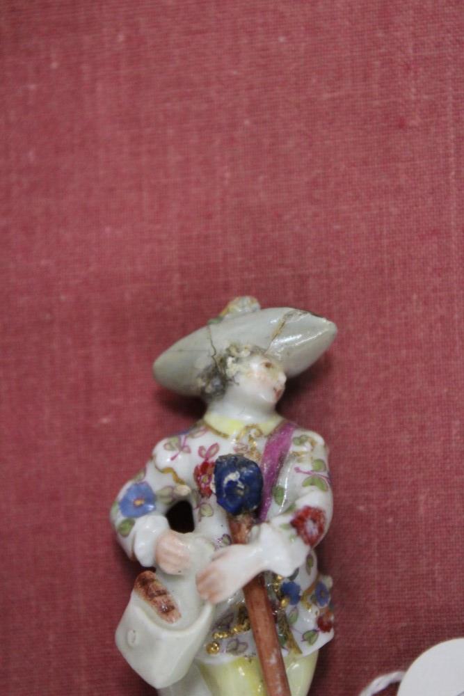 18th century Meissen miniature figure of a gentleman with club and gamebag, - Image 2 of 3