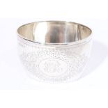 Late Edwardian silver sugar bowl of oval form,
