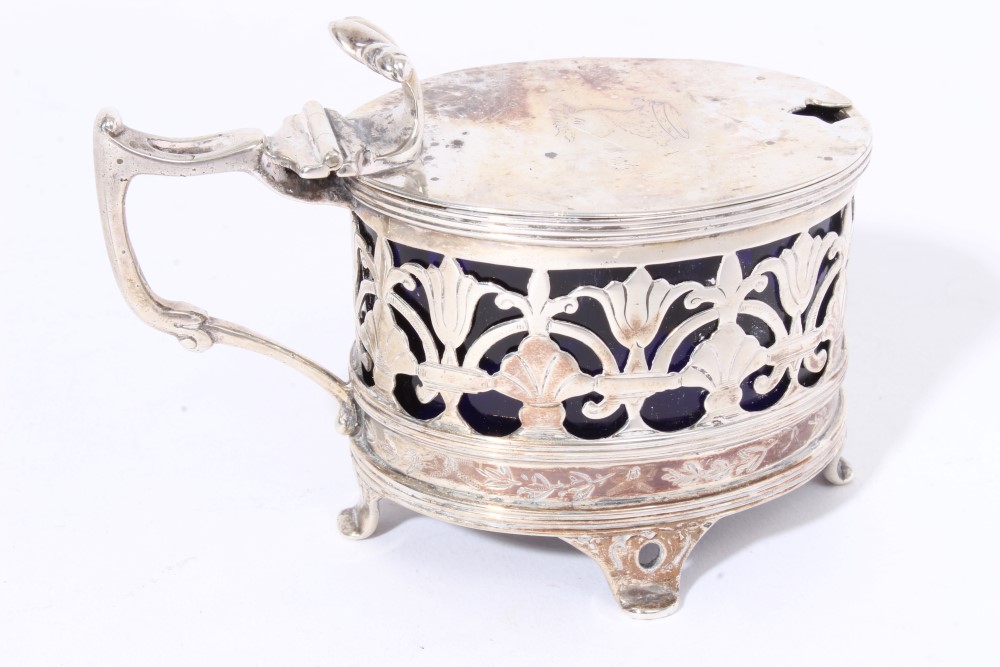 Edwardian silver mustard pot of oval form, with pierced decoration, - Image 3 of 9