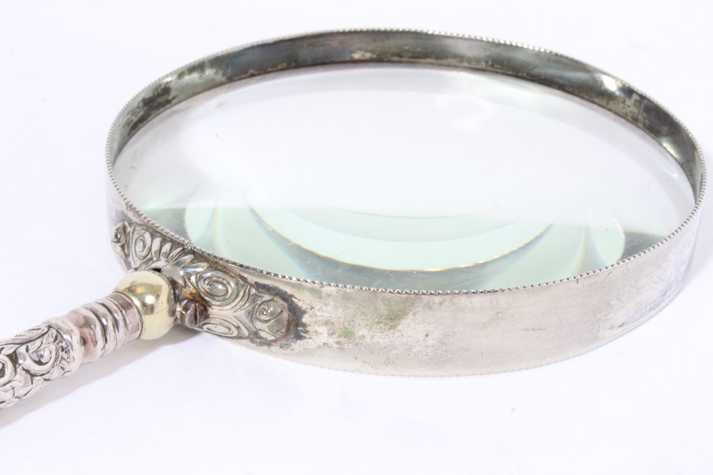 Large silver mounted magnifying glass with Victorian silver foliate decorated handle (Birmingham - Image 2 of 5