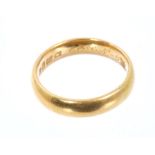 Edwardian 22ct gold wedding ring (London 1903) size O CONDITION REPORT gross