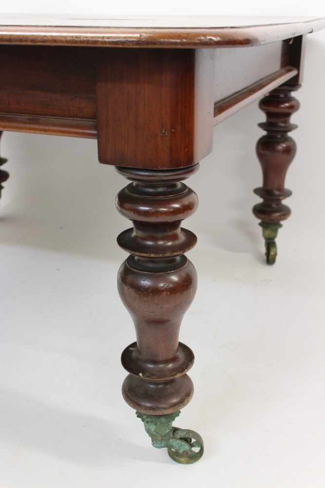 Large Victorian mahogany extending dining table, - Image 3 of 3