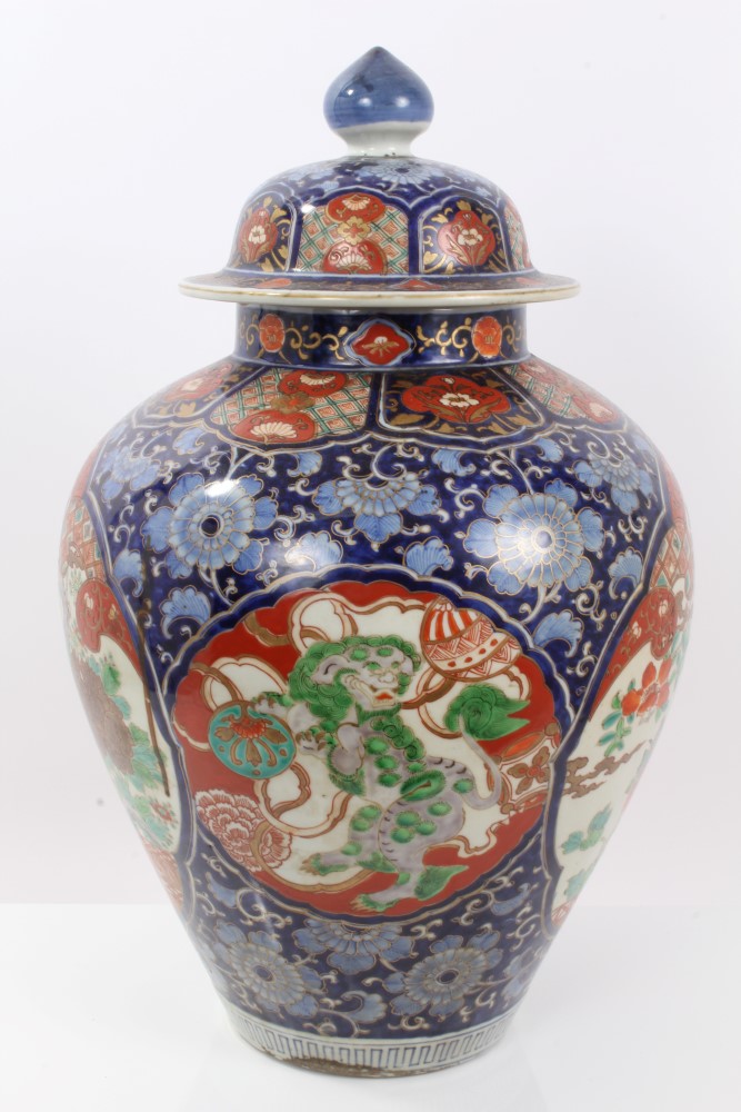 Late 19th century Japanese Imari baluster vase and cover with polychrome enamel bird and shi shi - Image 3 of 11