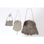 Edwardian silver mesh purse with hinged frame,