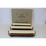 Railway - Ace Trains - vintage 0 gauge Corridor Coach Set,