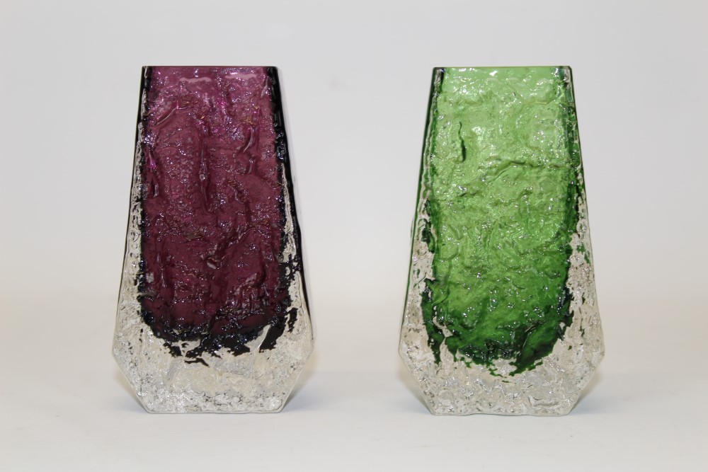 Two Whitefriars coffin vases - Aubergine and Meadow Green, designed by Geoffrey Baxter,