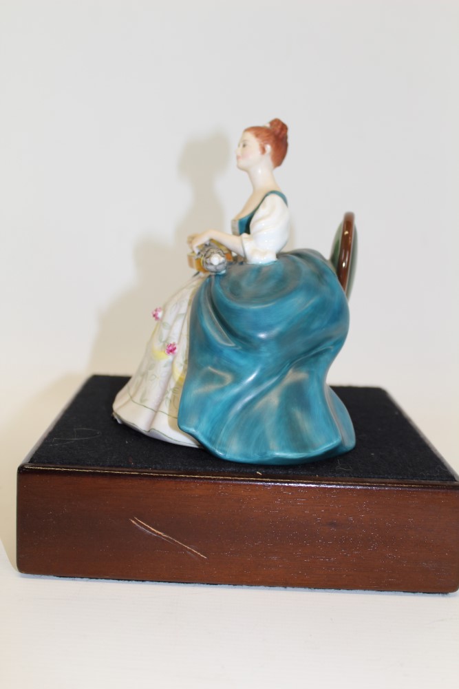Royal Doulton limited edition figure - Hurdy-Gurdy HN2796 no. - Image 2 of 6