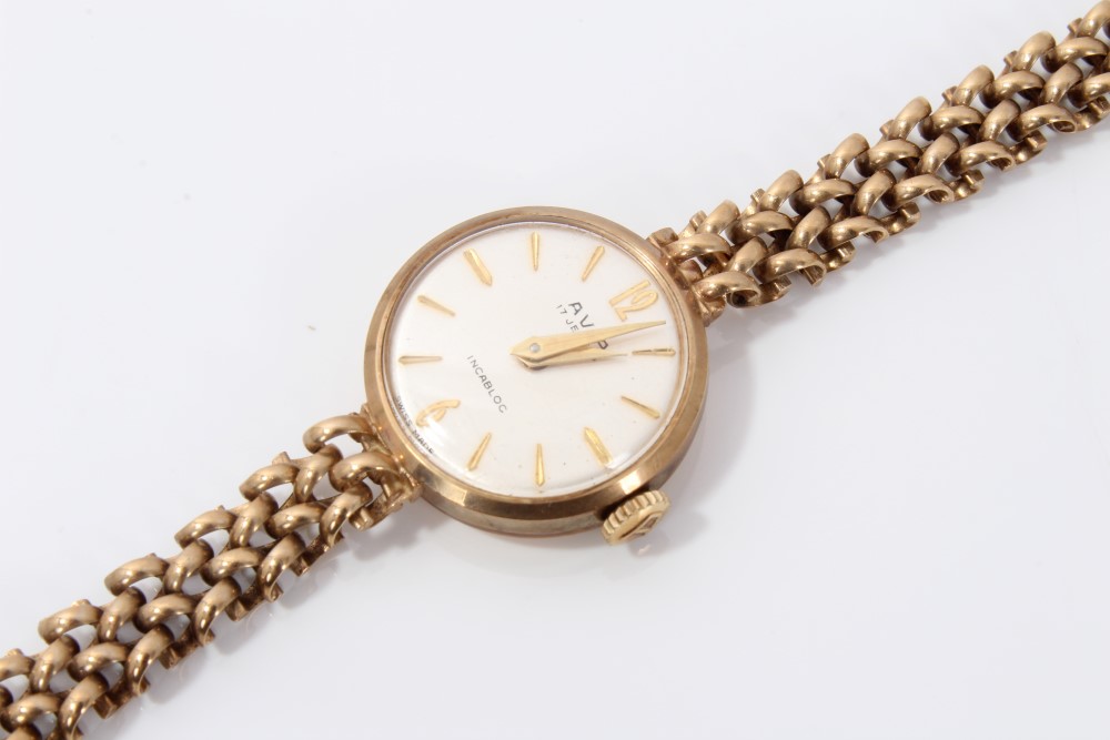 Gold (9ct) ladies' Avia seventeen jewel wristwatch on gold (9ct) fancy link bracelet - Image 3 of 4