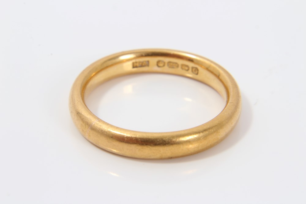 1930s 22ct gold wedding ring (Birmingham 1931).