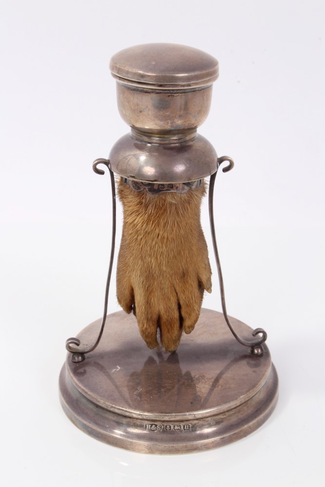 George V Taxidermy: Otter Paw, mounted in the frame of a silver inkwell with hinged cover, - Image 2 of 6