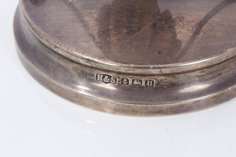 George V Taxidermy: Otter Paw, mounted in the frame of a silver inkwell with hinged cover, - Image 4 of 6