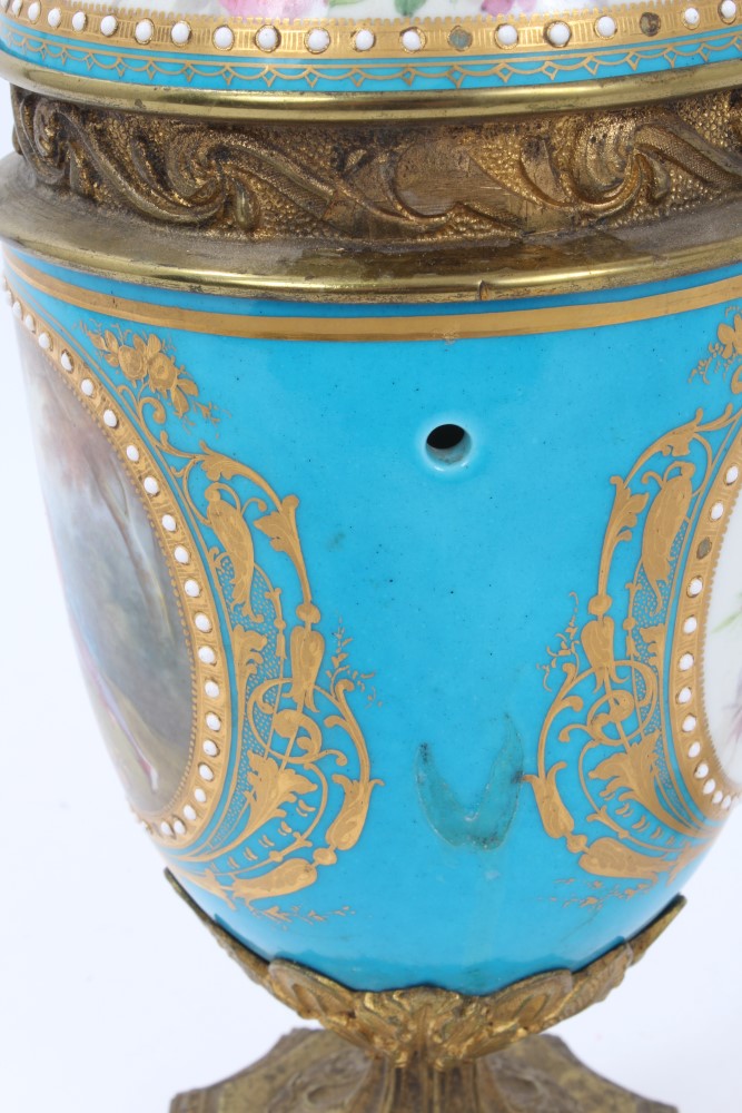 19th century Sèvres style porcelain and ormolu mounted urn and cover, domed covert with pineapple - Image 6 of 9