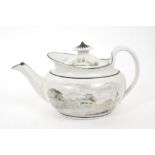 Late 18th century Newhall hardpaste porcelain teapot and cover