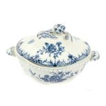 18th century Worcester blue and white tureen and cover