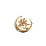 Victorian 15ct gold seed pearl brooch
