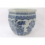19th century Chinese blue and white octagonal fish bowl / jardinière