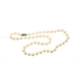 Cultured pearl necklace