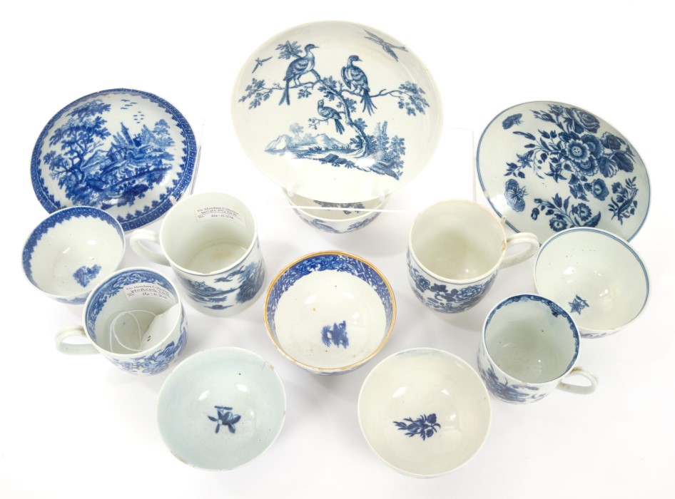 Collection of 18th century Worcester blue and white tea and coffee wares - Image 2 of 3