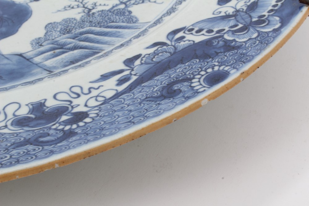 18th century Chinese blue and white charger - Image 4 of 7
