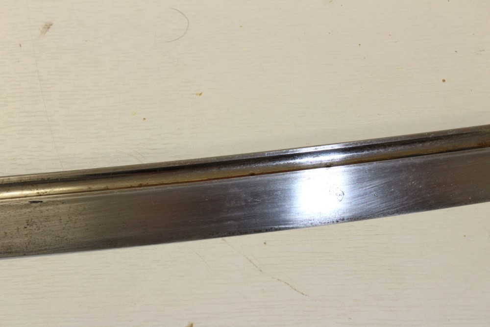 Japanese katana, probably mid-17th century, carved fullered blade - Image 12 of 15