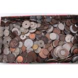 World – mixed coinage and banknotes