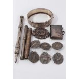 Group silver including a Victorian bangle, set of six buttons, propelling pencils etc