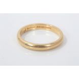 Gold (18ct) wedding ring