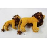 Large Steiff male lion( no button), together with a smaller lion (2)