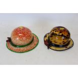 Murano glass red and green hat bowl together with one another similar (2)