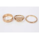 Two gold (9ct) wedding rings and gold (9ct) signet ring (3)