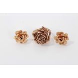 Gold (9ct) rose ring and pair matching earrings