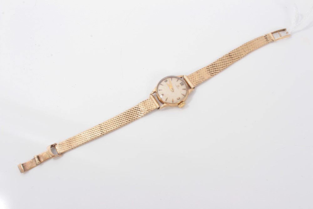 Ladies Gold (9ct) Omega Wristwatch - Image 2 of 9