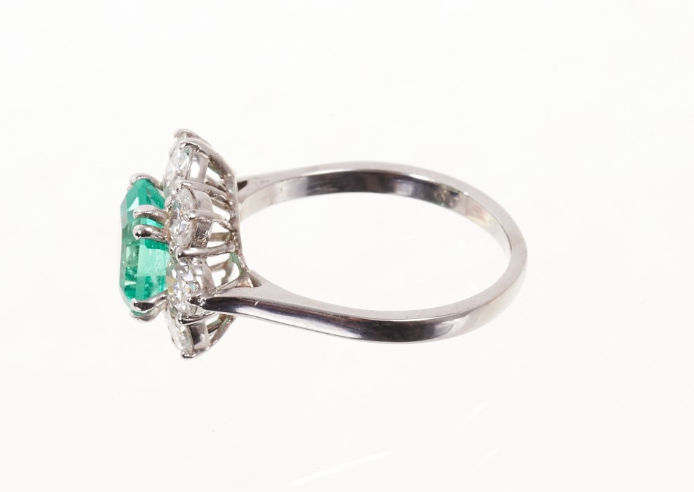 Fine emerald and diamond cluster ring, the rectangular step cut emerald weighing 1.74cts surrounded - Image 3 of 4