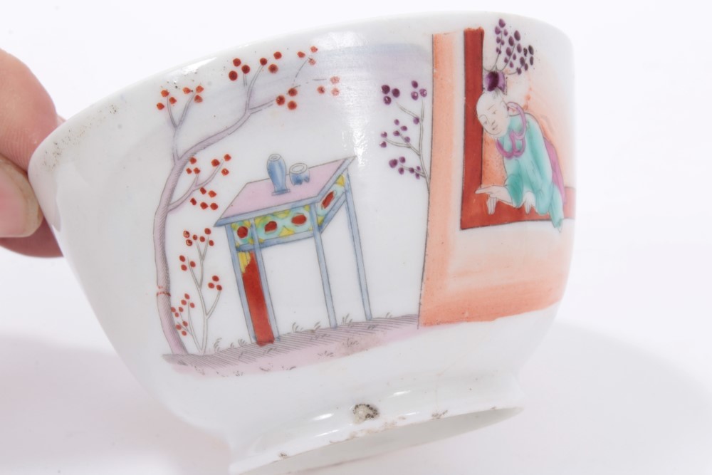 A pair of New Hall type 'Boy at the Window' pattern tea bowls and saucers, circa 1800 - Image 5 of 8