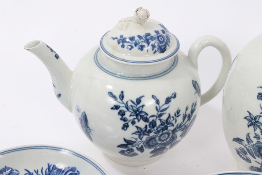 Collection 18th century Worcester blue and white teaware with matching printed floral and butterfly - Image 2 of 11