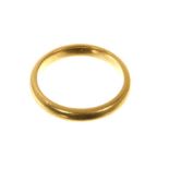 22ct gold wedding ring, 6.3 grams.