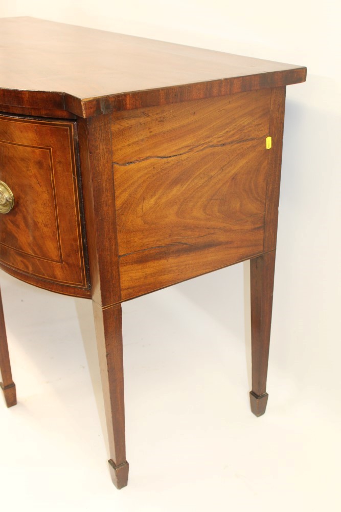 George III mahogany crossbanded and boxwood line inlaid bowfront sideboard - Image 5 of 6