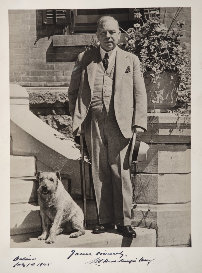 An important 1940/1950s autographed photograph album belonging to Mr Ernest Bennett - Image 5 of 14