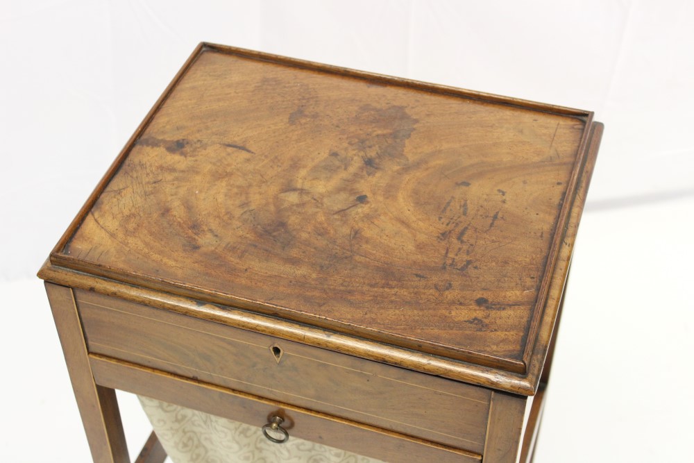 George III mahogany sewing table - Image 2 of 3