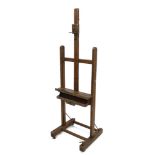 Good quality late 19th / early 20th century artists easel, with winding mechanism